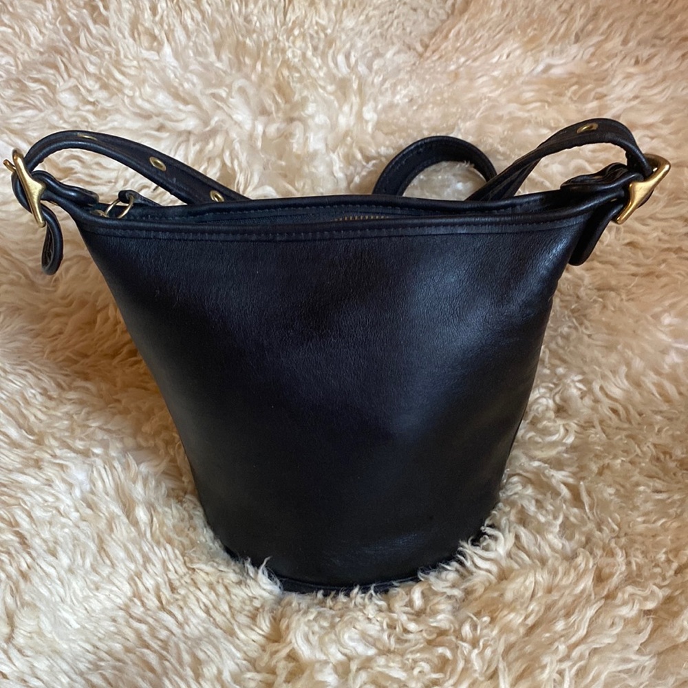 Coach Vintage Maggie small duffle 9019 - black and brass